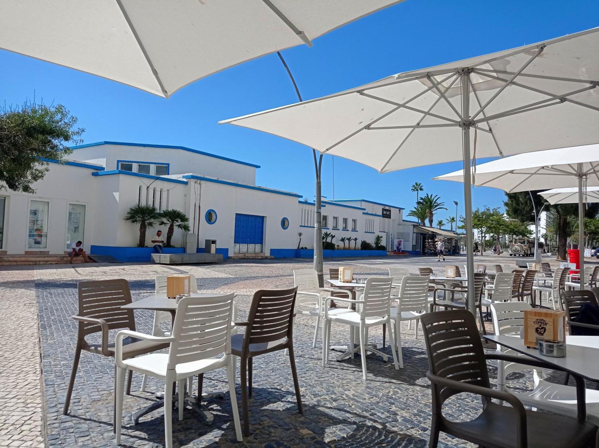 Casino Blu: 50M To Beach, In Town Center Armação de Pêra Eksteriør billede